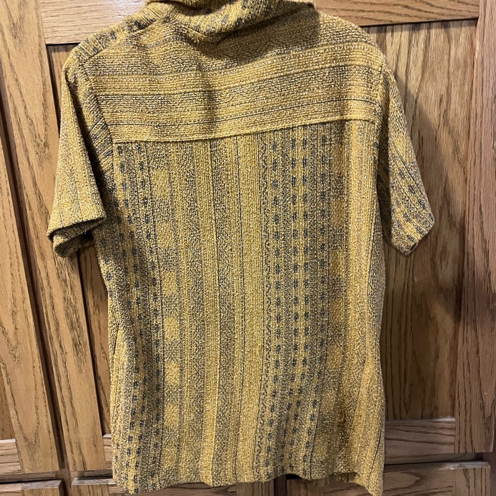Men's Textured Brown Shirt - Picture 2 of 4